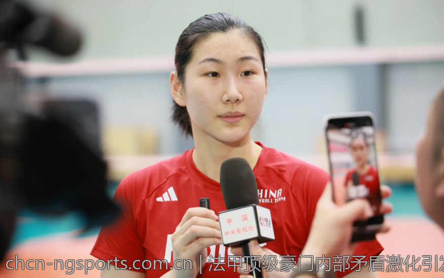 法甲顶级豪门内部矛盾激化引发转会潮
